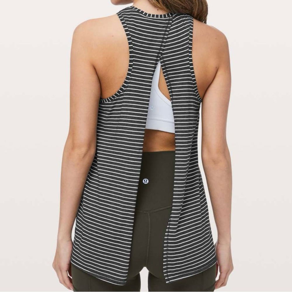 New Lululemon all tied up tank Open Back Sz 2